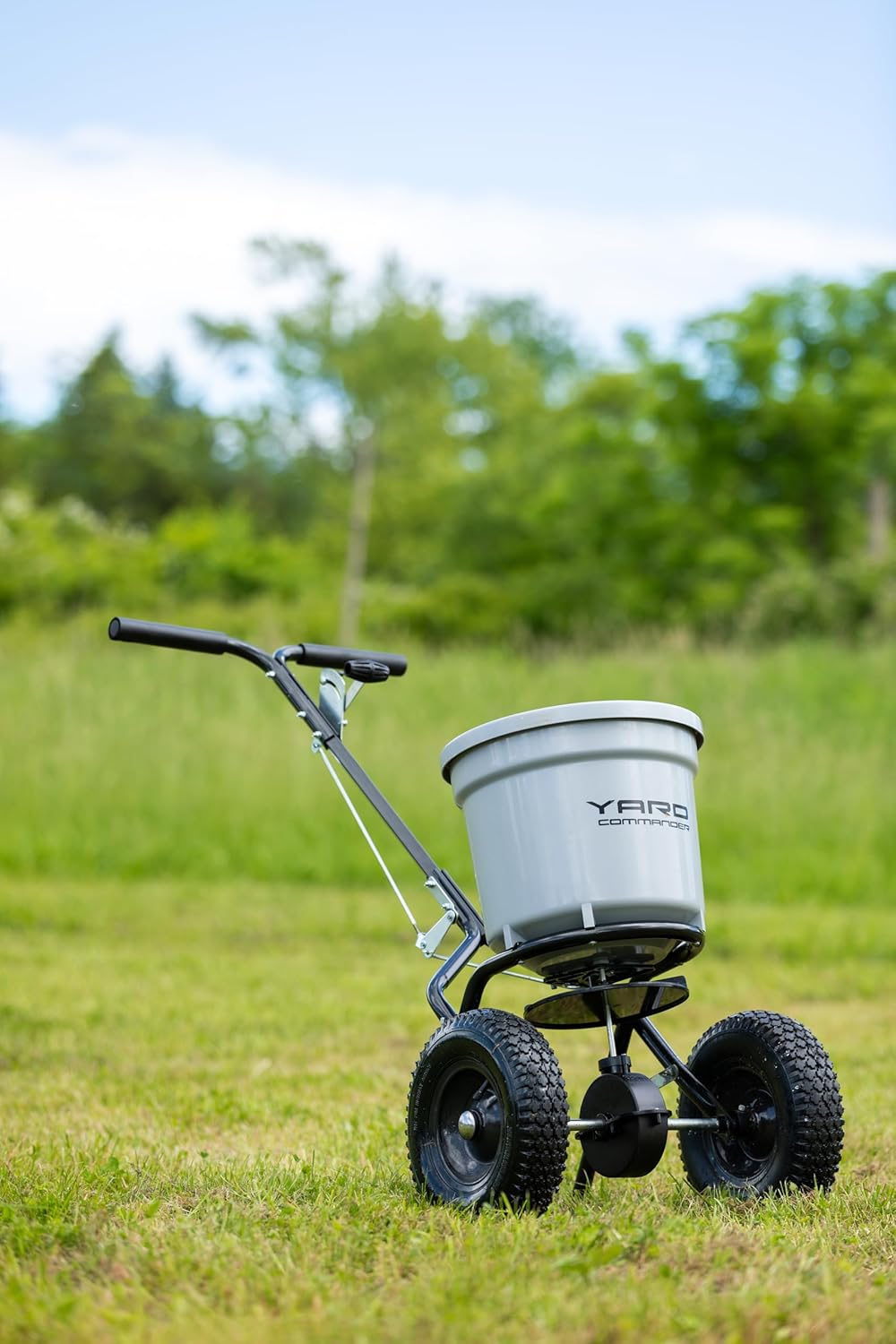 Yard Commander - Commercial 50 LB Walk-Behind Push Broadcast Spreader - 10-12 Foot Spread - Fertilizer, Ice Melt & Grass Seed - Clog Free Design - Fully Enclosed Gear Box - Adjustable Drop Rate - Image 9